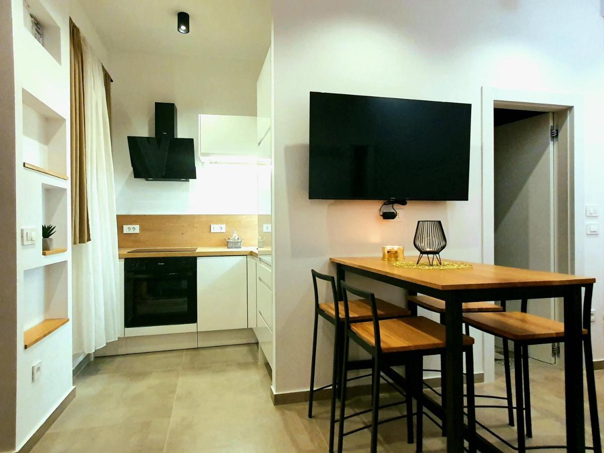 Cozy Leprin In Labin Old Town Apartment